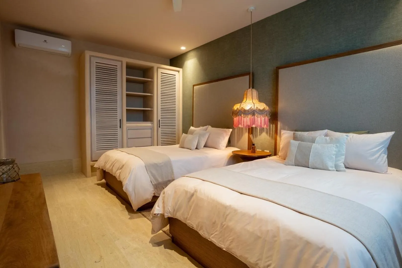 Luxury Beachfront 4Br Apartment In Isla Mujeres México