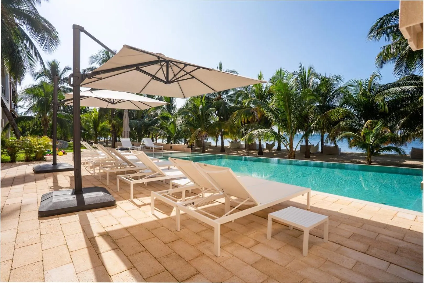 Luxury Beachfront 4Br Apartment In Isla Mujeres México